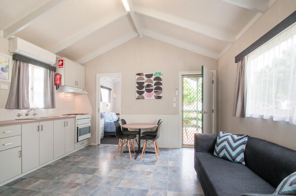 Warragul Gardens Holiday Park Εξωτερικό φωτογραφία
